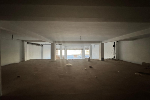 For rent - 500 m² commercial space + 200 m² mezzanine - Quartier Founty, Agadir
