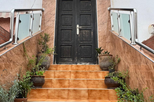 FOR SALE - House with terrace in secure residence in Bensergao