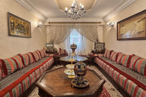 FOR SALE - House with terrace in secure residence in Bensergao